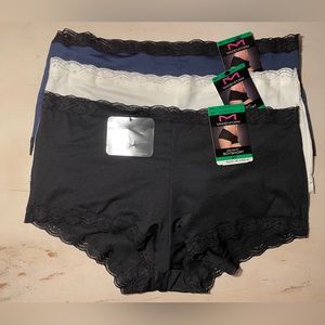 Maidenform Boyshort with Lace Panties Mew With Tags